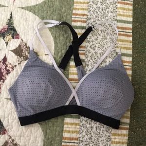 vs sports bra